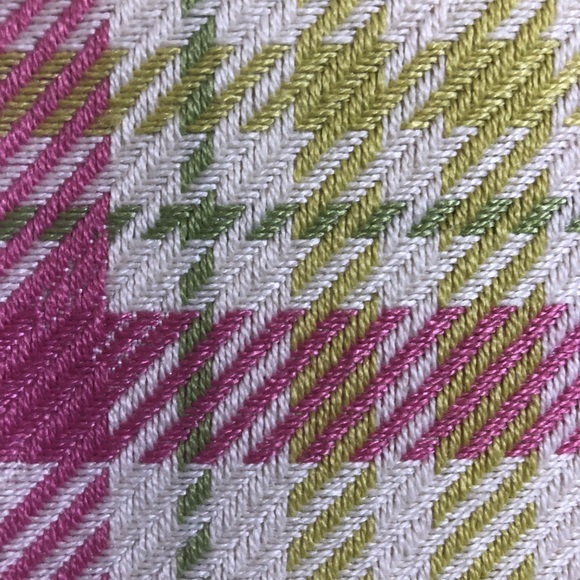 NEW Makeup Junkie Bag Size Medium Sweet Plaid - Picture 5 of 9